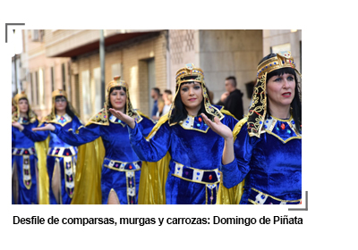 imagen del desfile de Comparsas, Murgas y Carrozas; Domingo de Piñata