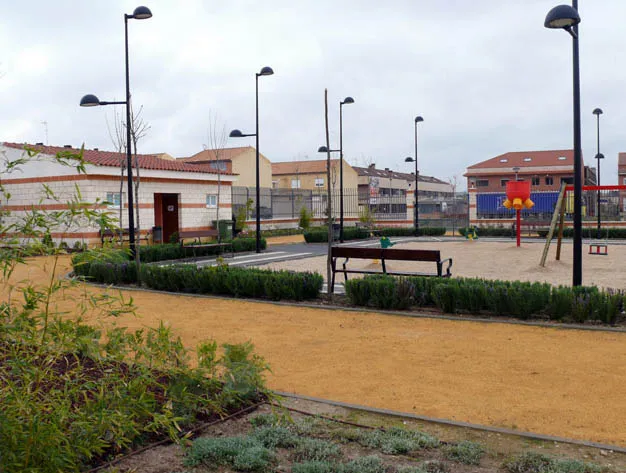 imagen de archivo parque infantil de Miguelturra