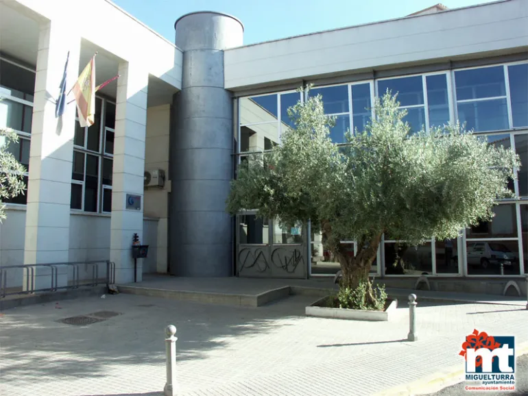 imagen de la fachada de la Casa de la Cultura de Miguelturra, donde se celebrará la cuarta prueba