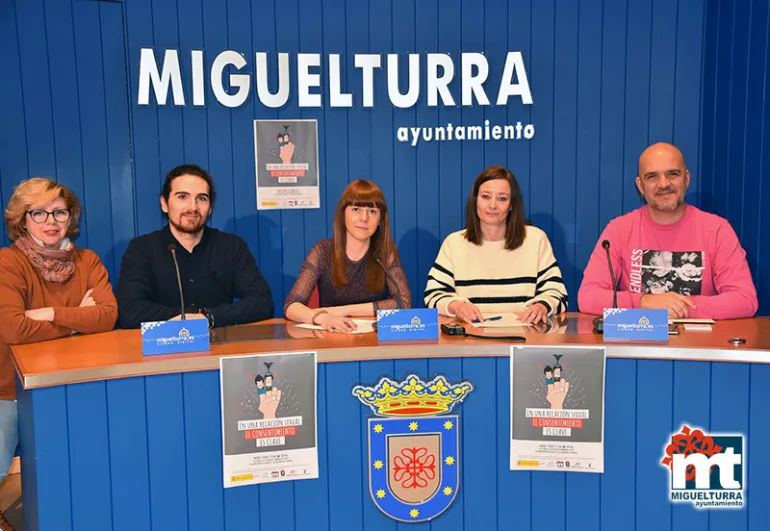 imagen de la presentación de la campaña contra agresiones sexuales en el Carnaval de 2020 de Miguelturra