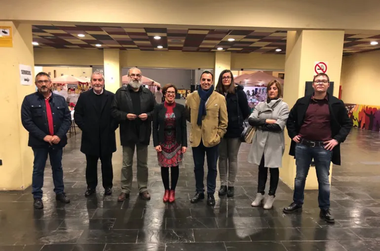 imagen de autoridades en el Mercadillo Navideño del CERE, diciembre 2017