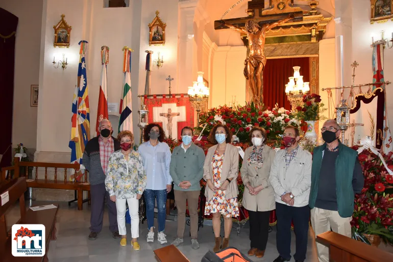 imagen de la ofrenda floral al Santísimo Cristo de la Misericordia,  7 de mayo de 2021