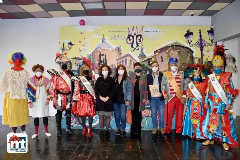 imagen grupal presentación libro del Carnaval, marzo de 2022