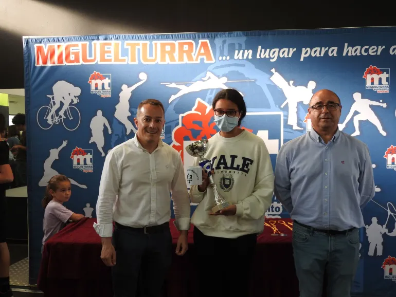 imagen ganadora torneo ajedrez Cristo 2022, fuente imagen Club Ajedrez Miguelturra