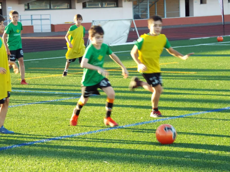 primer día del Campus de Fútbol Miguelturra 2022, fuente imagen Alberto Sánchez, imagen 4