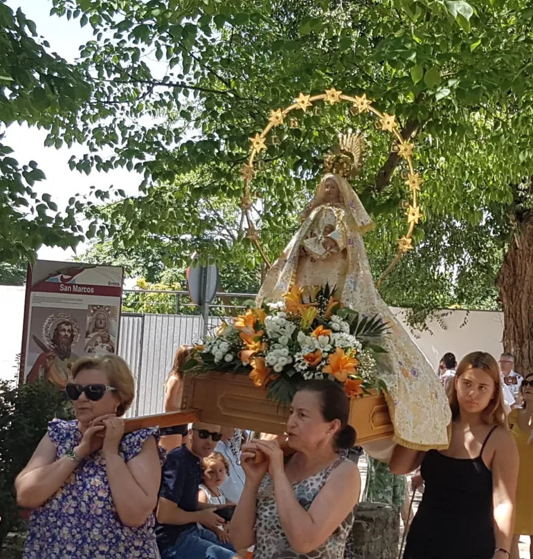 imagen 2 de las fiestas de la Virgen Blanca, Peralvillo 2022