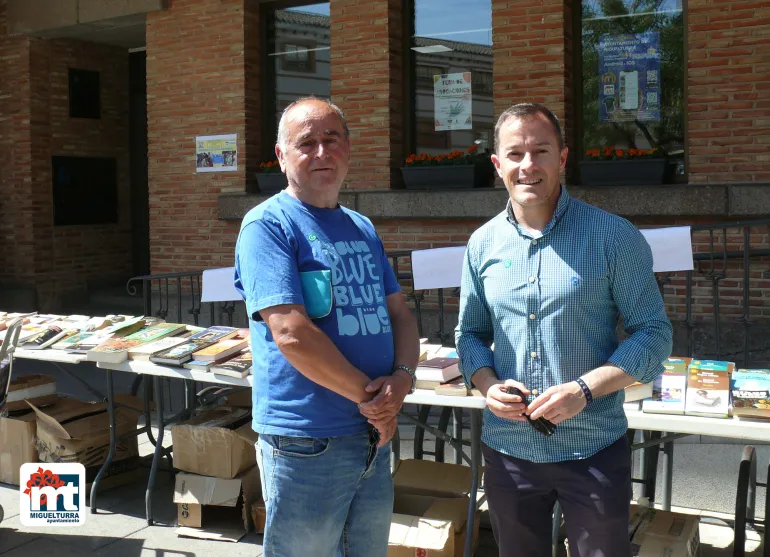 imagen mercadillo solidario, abril 2023