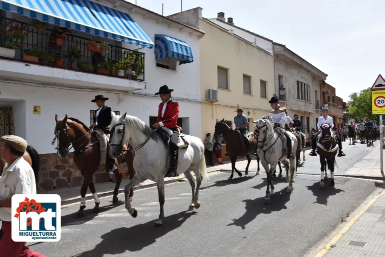 imagen pasacalles caballos Ferias 2022 Miguelturra