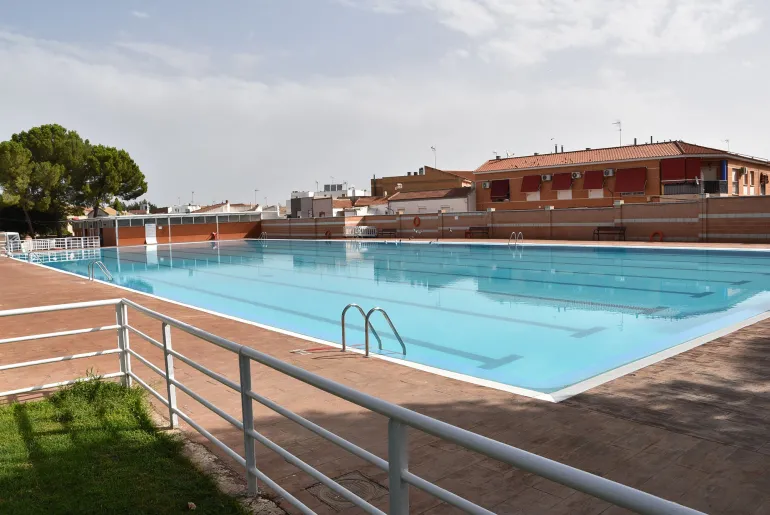 imagen 3 de la piscina municipal, Miguelturra agosto de 2023