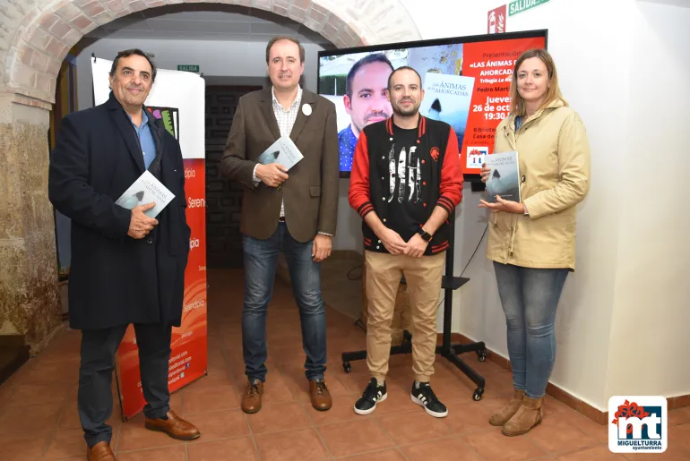 presentación libro octubre 2023, imagen 1