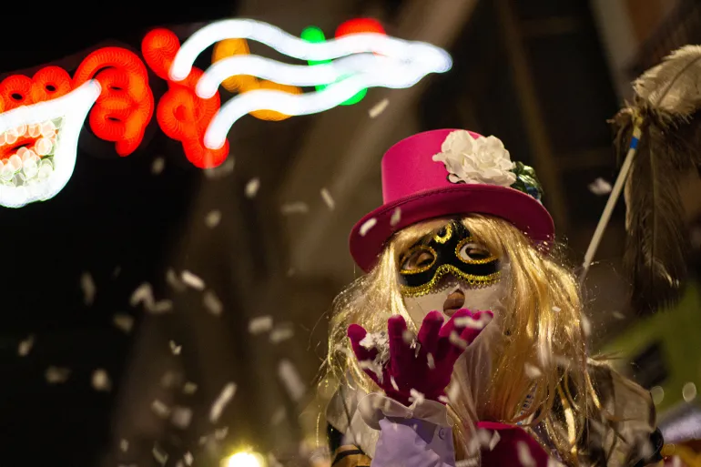 Broma y papelillos en carnaval, Francisco Peco, I premio fotografía carnaval 2024 Miguelturra