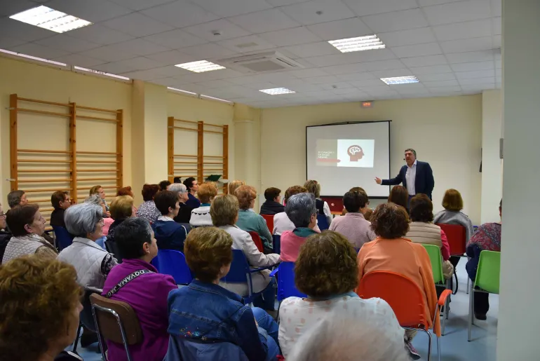 Charla divulgativa cáncer y salud mental, Miguelturra abril de 2024