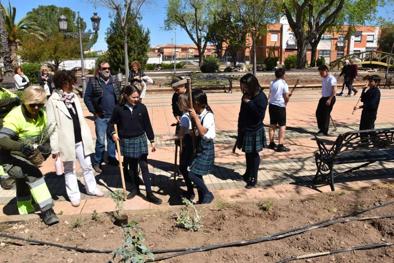 imagen 1 del día del árbol, Miguelturra abril de 2024