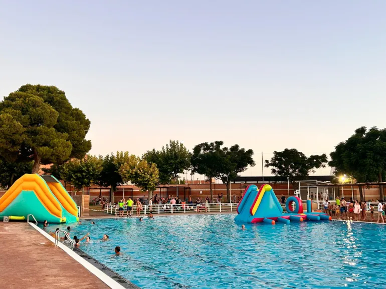 Actividad Piscina en Familia, Miguelturra agosto de 2024