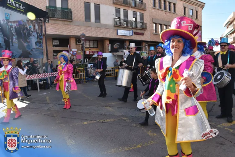 domingo_pinata_carnaval_2024-02-el_bufon-fuente_imagen_area_comunicacion_ayuntamiento_de_miguelturra-010.jpg