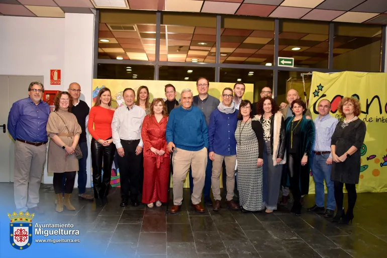 noticia_cena_mascaras_mayores_2025