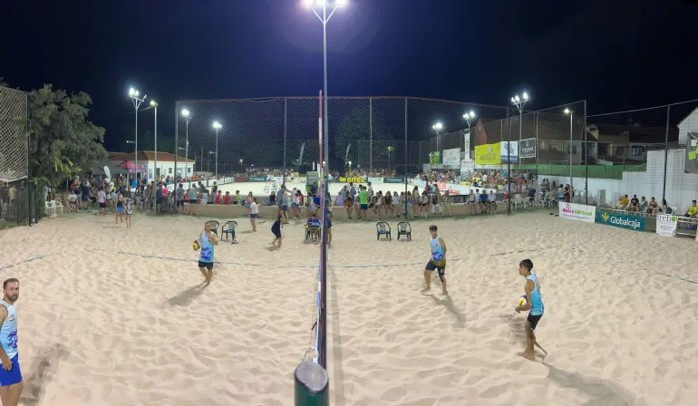 imagen 2 torneo vóley playa Miguelturra 2025