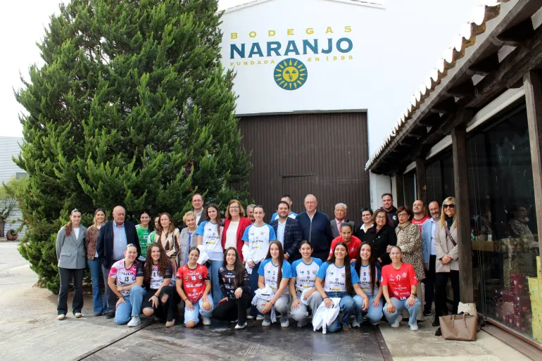 brindis2-nov2025-fuente-gabinetemultimedia