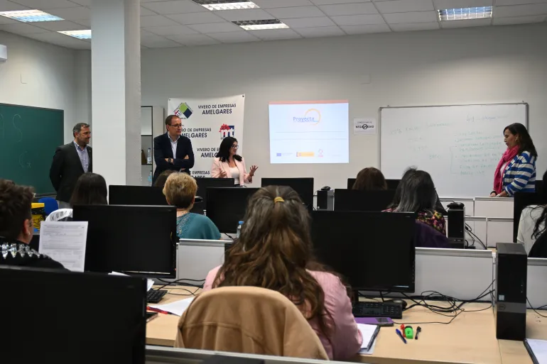 Inauguración curso Gestión de Llamadas de Teleasistencia, Miguelturra mayor de 2026
