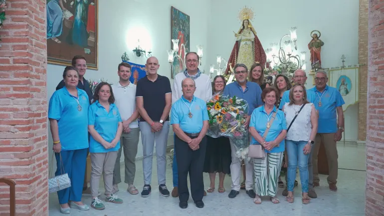 la ofrenda floral a Nuestra Señora de la Salud