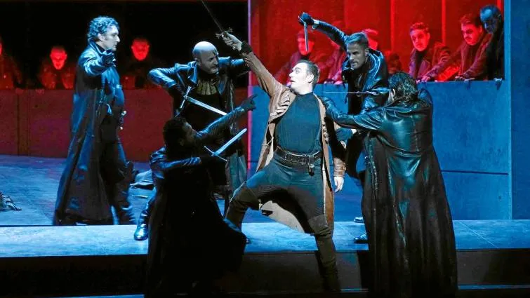 evento imagen de uno de los ensayos en el Teatro Real de Madrid de "Il Trovatore" fuente imagen larazon.es