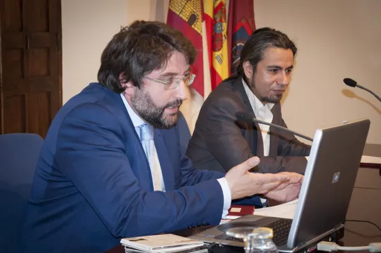 agenda imagen del profesor Juan José Pastor Comín (izquierda) fuente www.miciudadreal.es