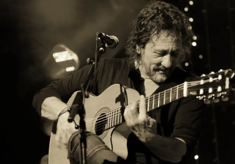 evento imagen de Luis Manuel Ruiz a la guitarra, fuente imagen su página web