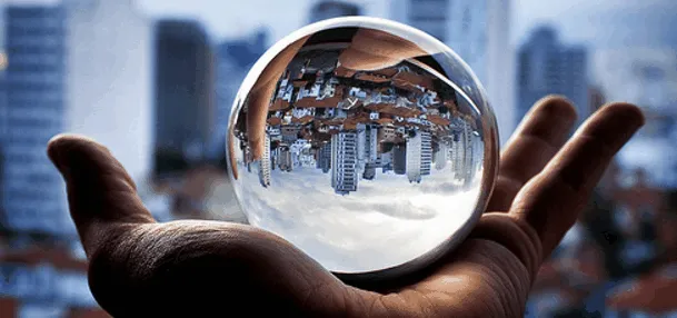 evento imagen de cómo se ve una ciudad al revés en una bola de cristal