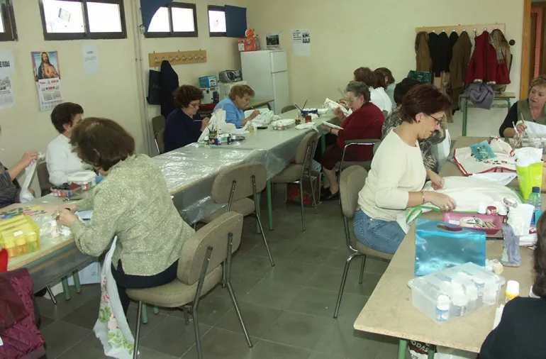 Finaliza el curso de pintura 2006