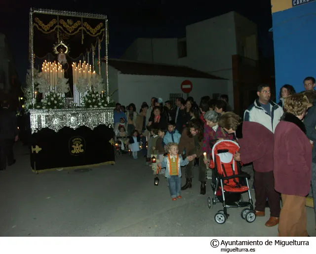 imagen procesión Lamparillas, abril 2006