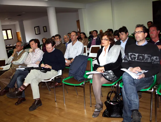 imagen asamblea Asociación Campo Calatrava, abril