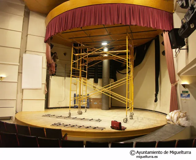 Obras para la nueva iluminación en Cultura
