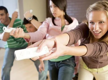 imagen de jóvenes jugando con la Wii