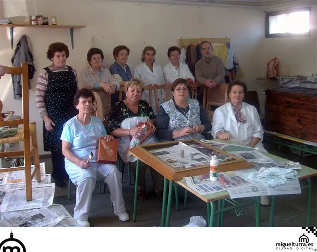 talleres de restauración de muebles, diciembre 2006