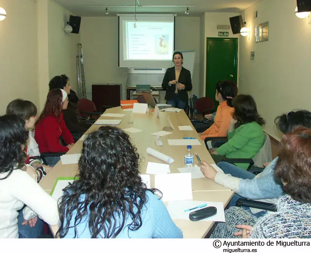 Cursos para mujeres emprendedoras en Miguelturra