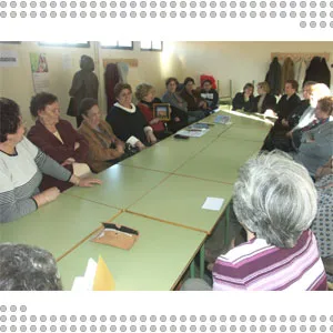 imagen reunión asociación amas de casa