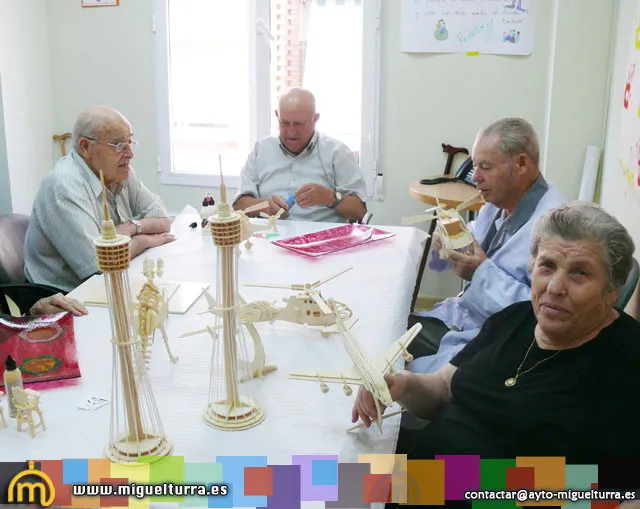 imagen de los trabajos del taller de manualidades