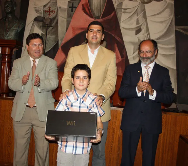 imagen entrega premio reciclaje, junio 2011