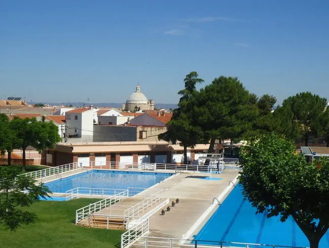 imagen de la piscina municipal de Miguelturra