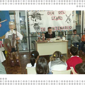 Román Rivero participando en el día del libro 2005