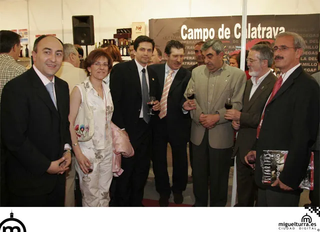 Román Rivero y Victoria Sobrino en Fenavin 2005