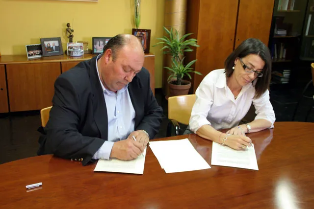 imagen  de la firma de colaboración, mayo 2011