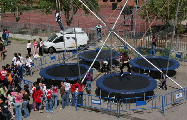 Los jóvenes disfrutaron el Día de la Juventud 2006