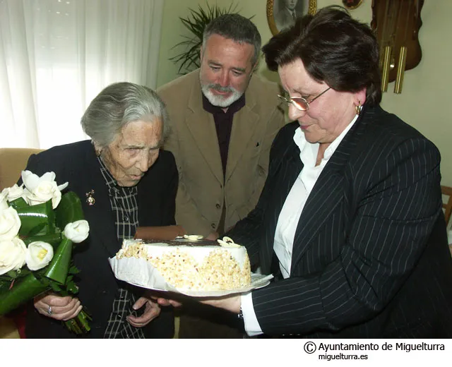 Dionisia Gómez cumplió 100 años en abril de 2006