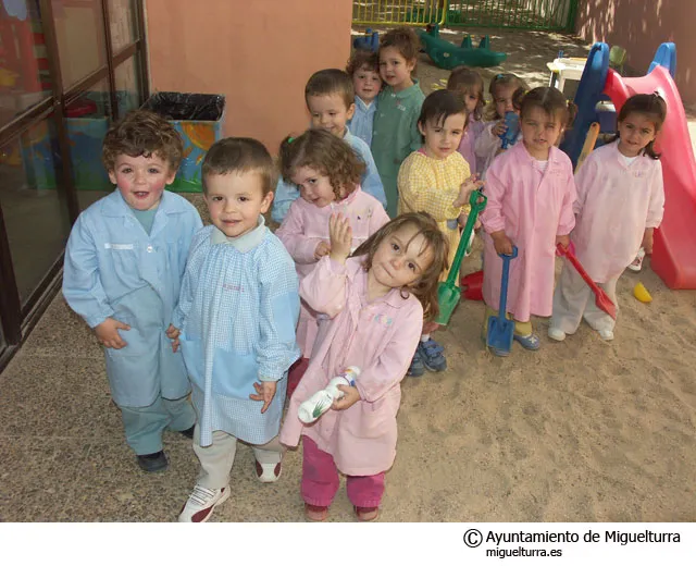 niños y niñas del CAI 2005-2006