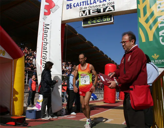imagen de Hassane Ahouchar, Maratón 2008