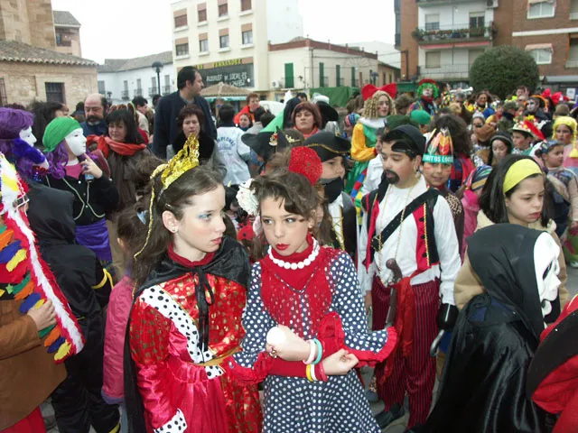 Al mal tiempo, buena cara, en carnaval