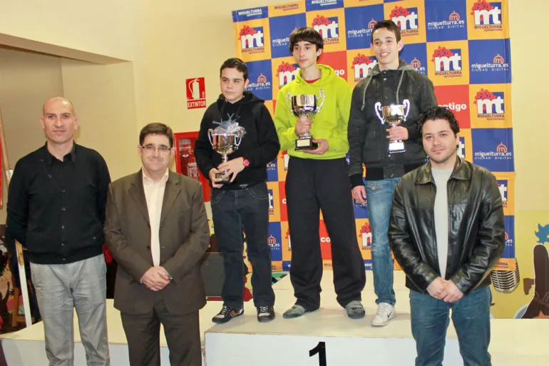 imagen ganadores torneo de ajedrez, febrereo 2013