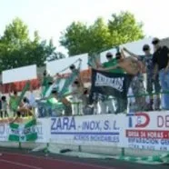 Imagen de la grada animando durante este partido