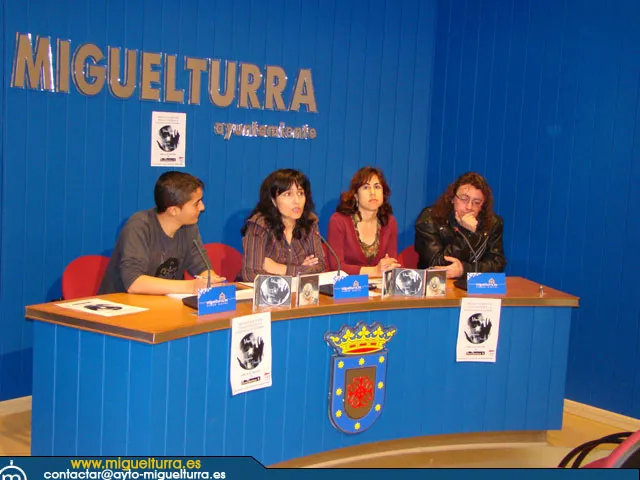 imagen de la presentación del disco, marzo 2008